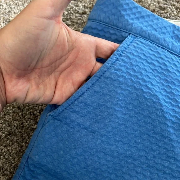 Lilly Pullitzer Buttercup Scallop Shorts - Picture 9 of 9